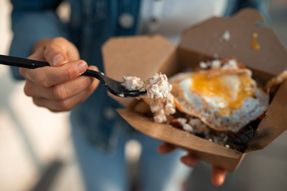 wie lange braucht ein huhn um ein ei ausbrüten_1